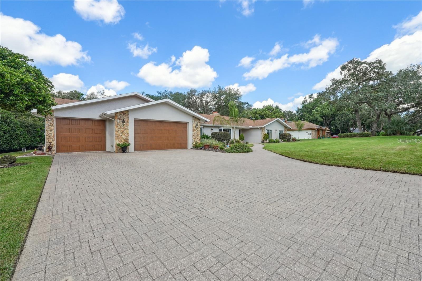 LAKE IN THE WOODS PH I - Residential