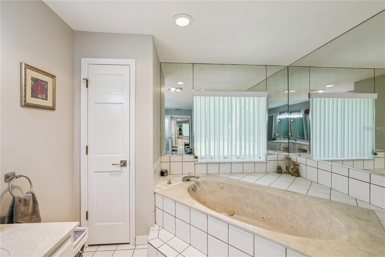 LAKE IN THE WOODS PH I - Residential