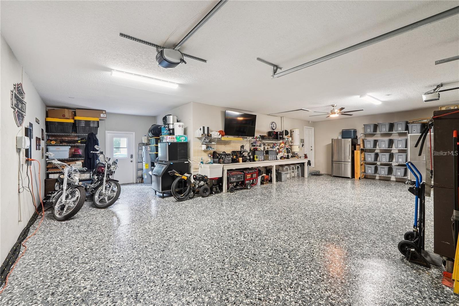 LAKE IN THE WOODS PH I - Residential