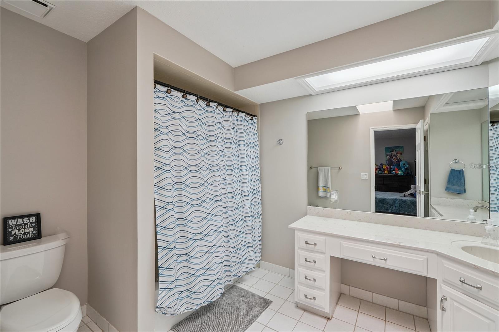 LAKE IN THE WOODS PH I - Residential