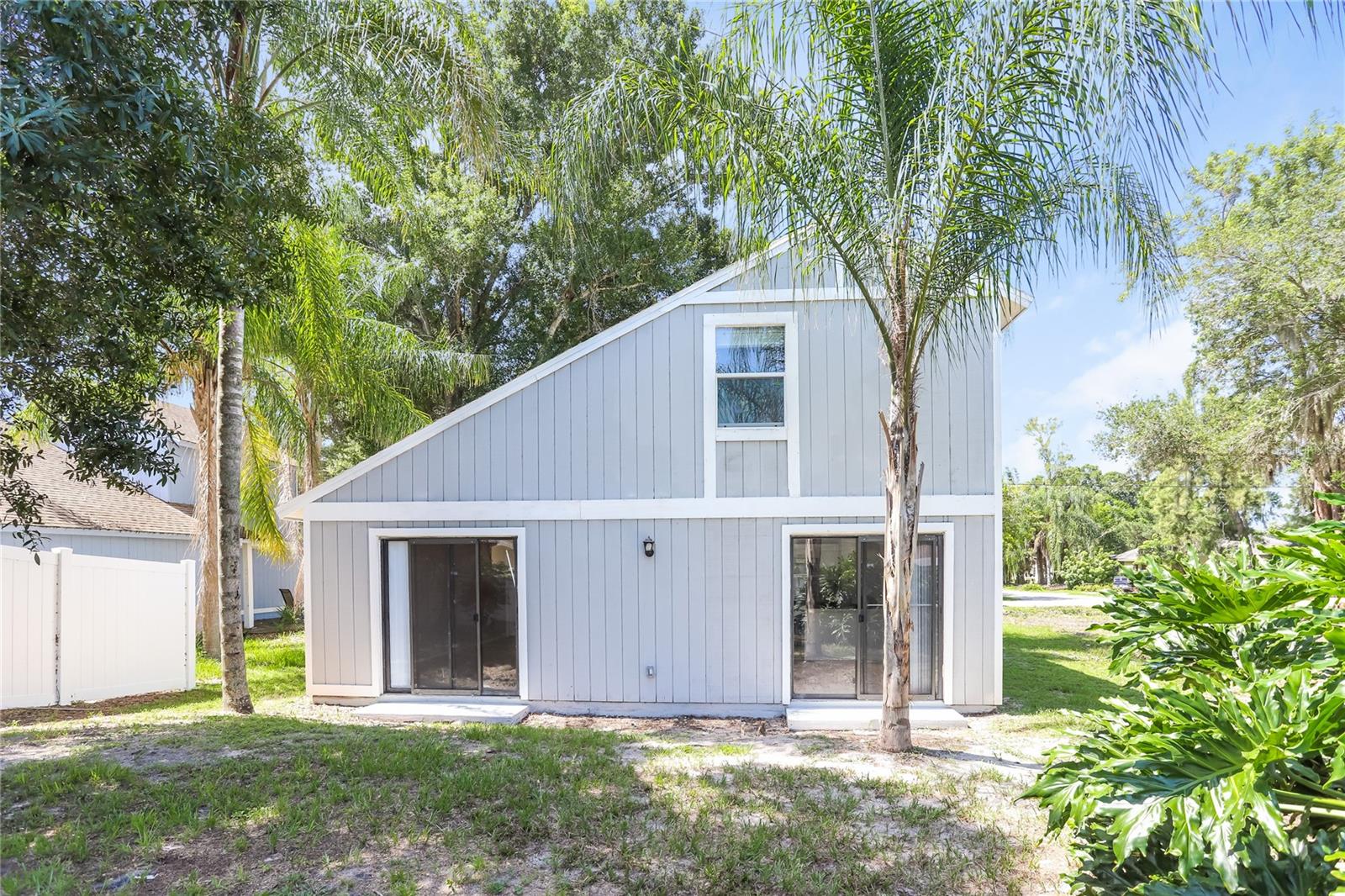 HYDE PARK TERRACE - Residential Lease
