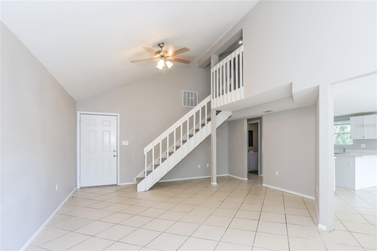 HYDE PARK TERRACE - Residential Lease