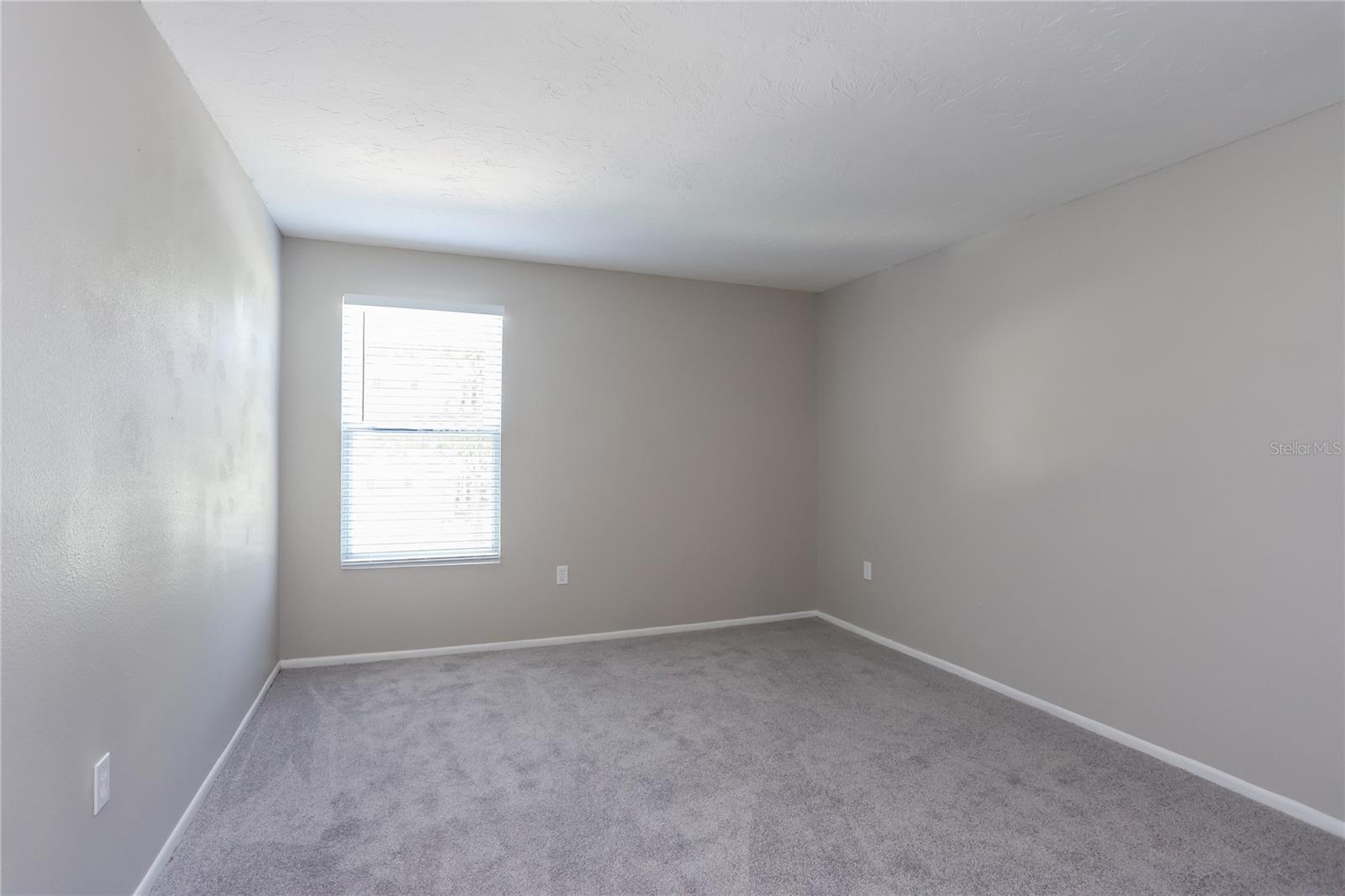 HYDE PARK TERRACE - Residential Lease