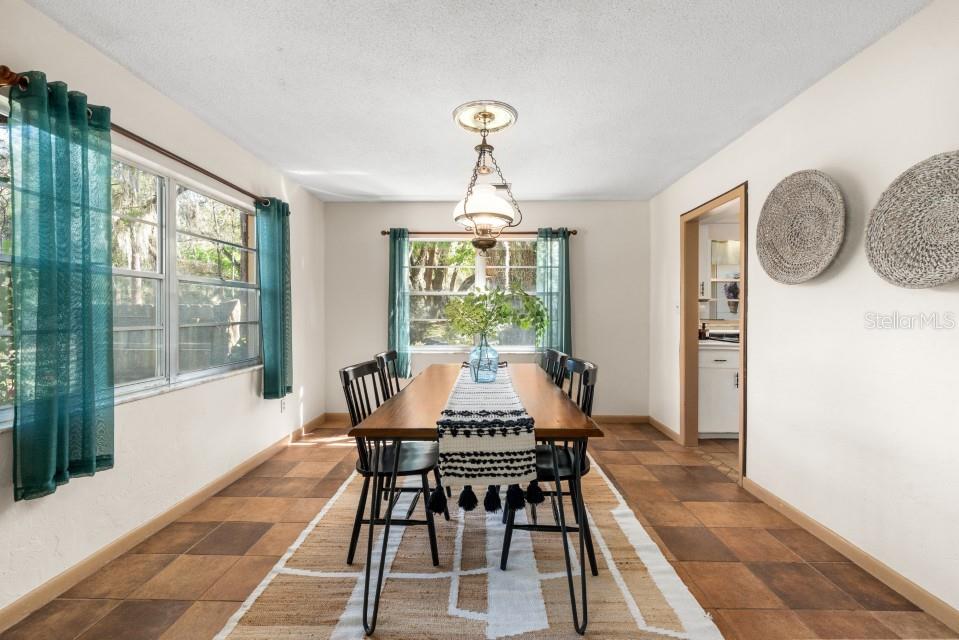 SUNNINGDALE - Residential