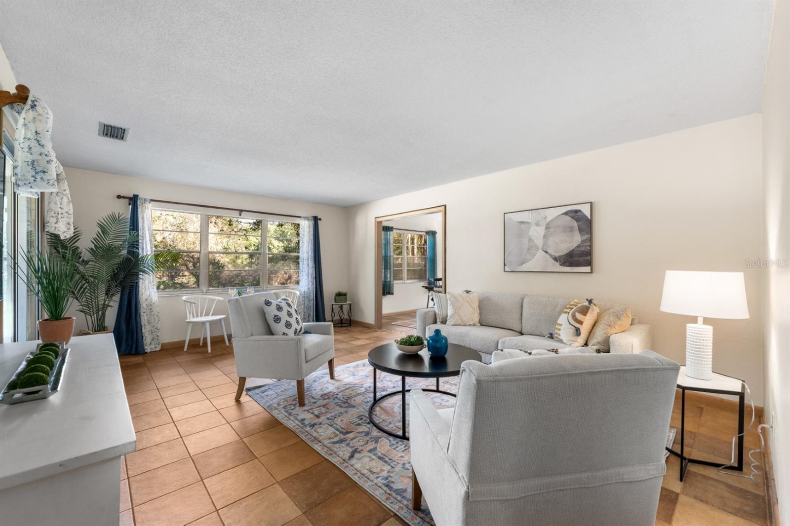 SUNNINGDALE - Residential