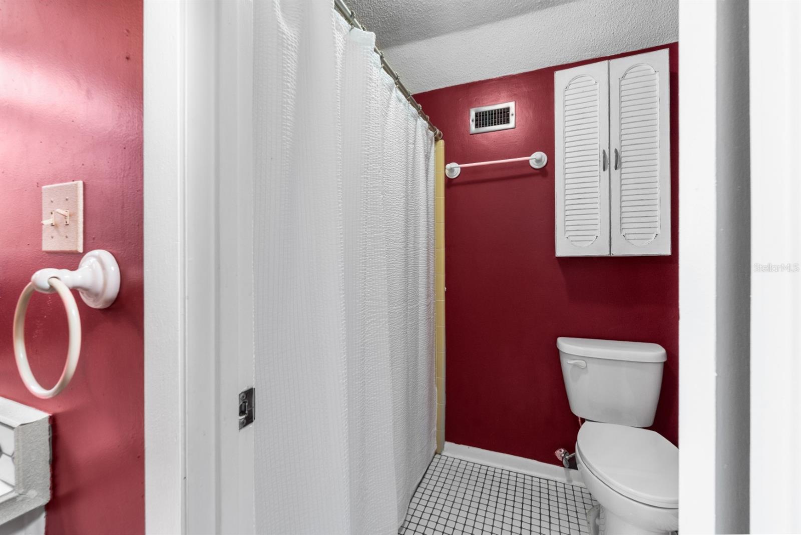 SUNNINGDALE - Residential