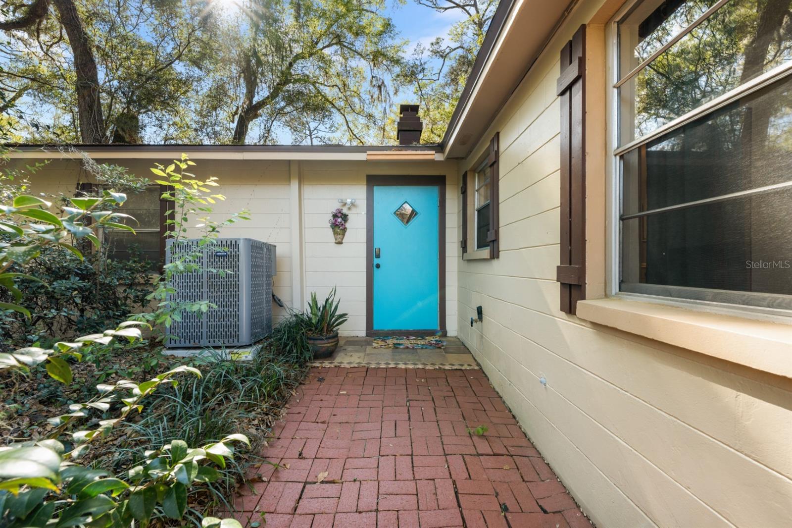 SUNNINGDALE - Residential