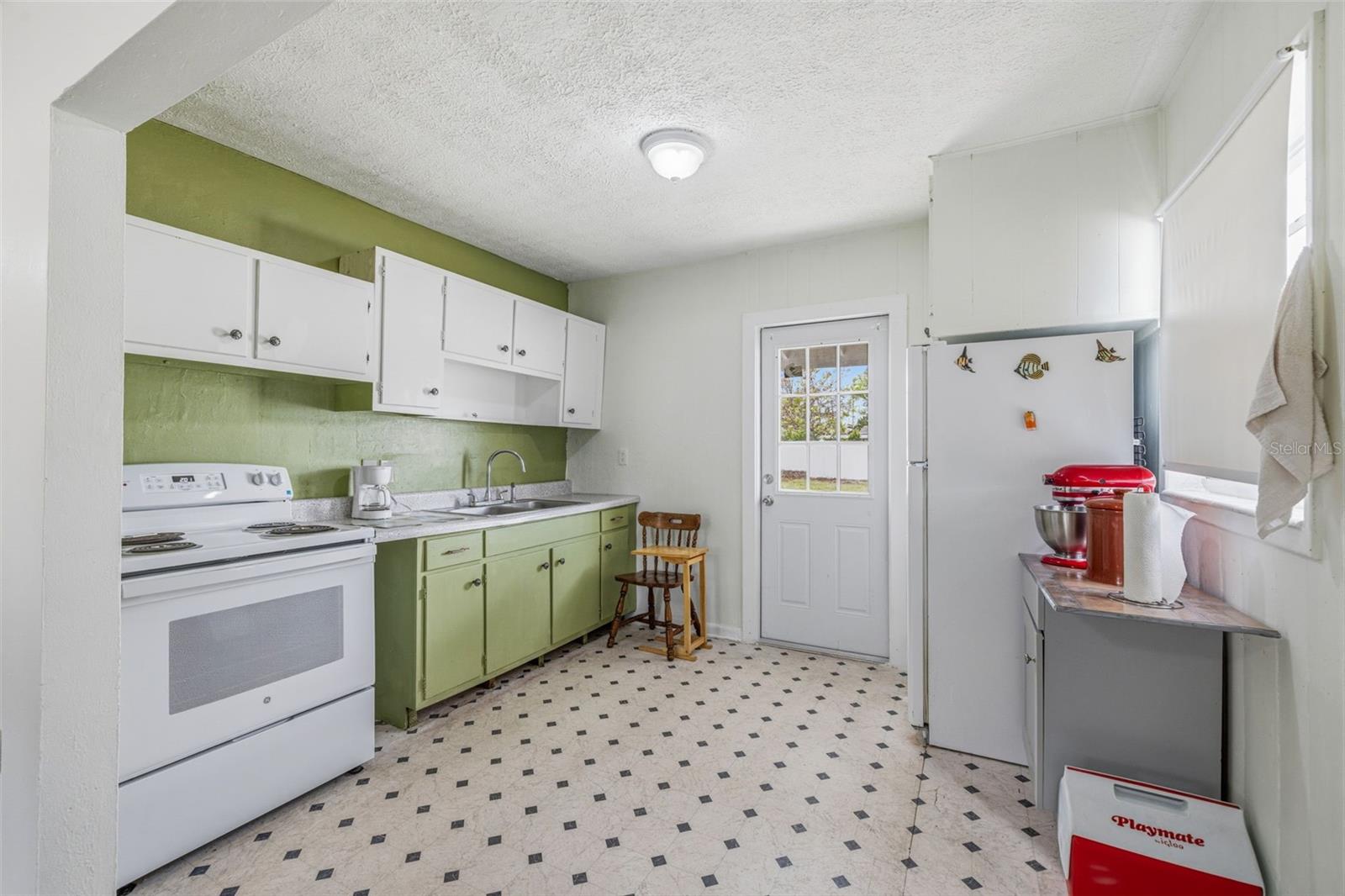 REPLAT OF BLKS M N O P PINECRE - Residential