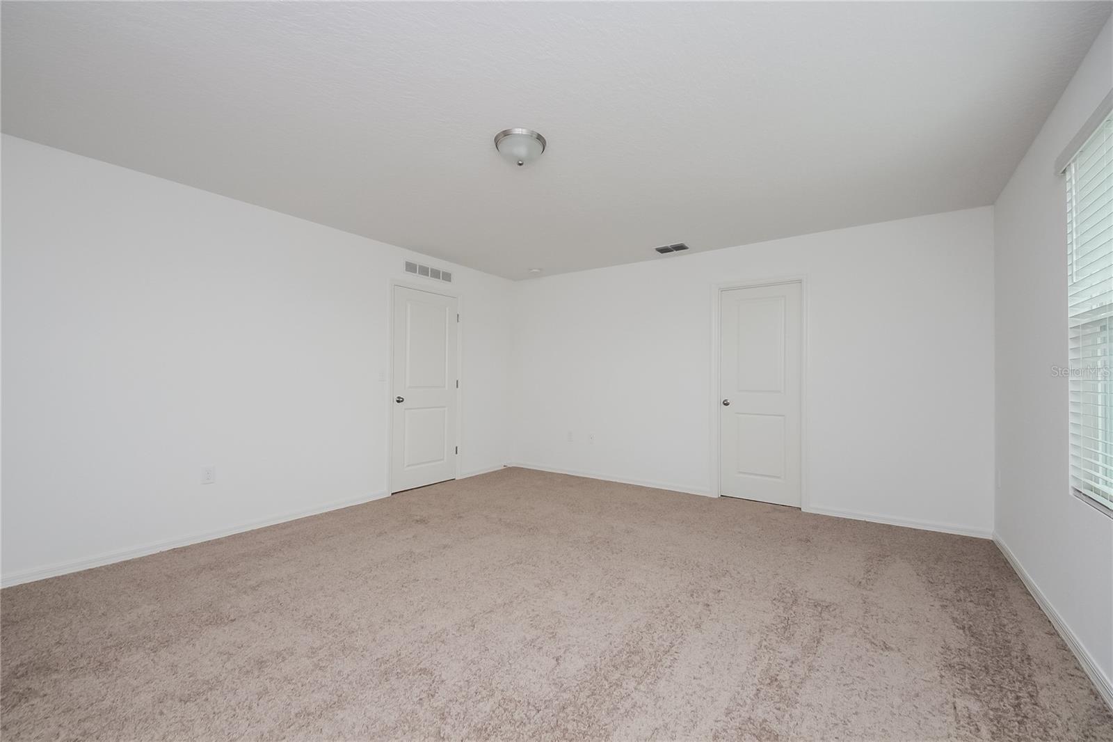 HIDDEN LAKE PRESERVE - Residential Lease