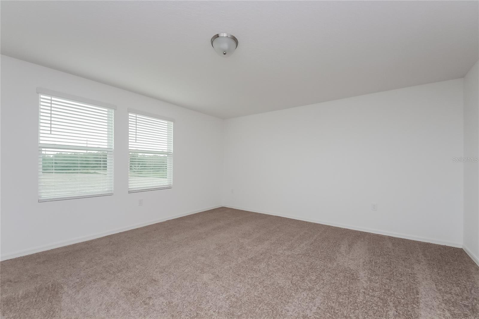 HIDDEN LAKE PRESERVE - Residential Lease