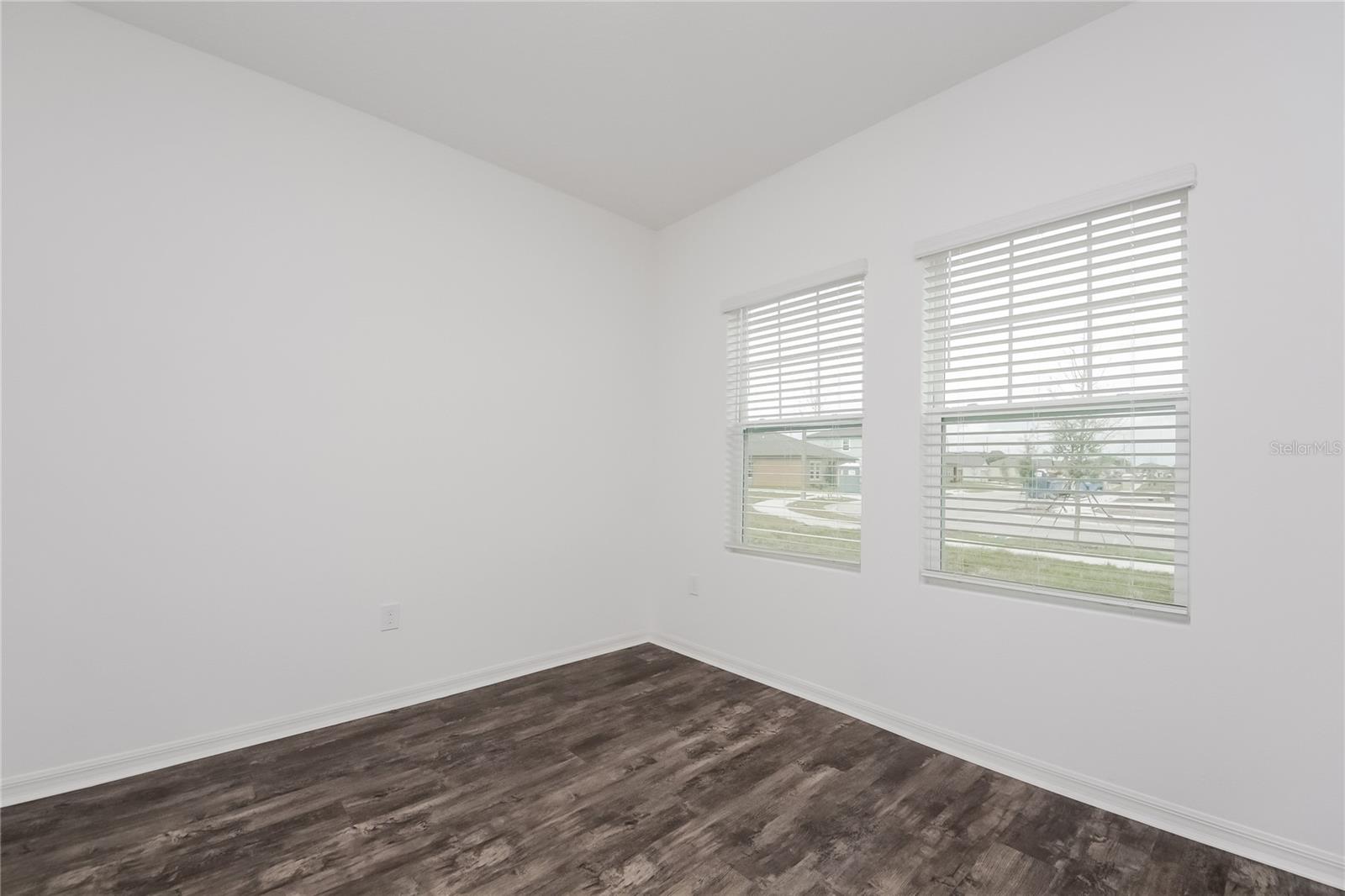 HIDDEN LAKE PRESERVE - Residential Lease