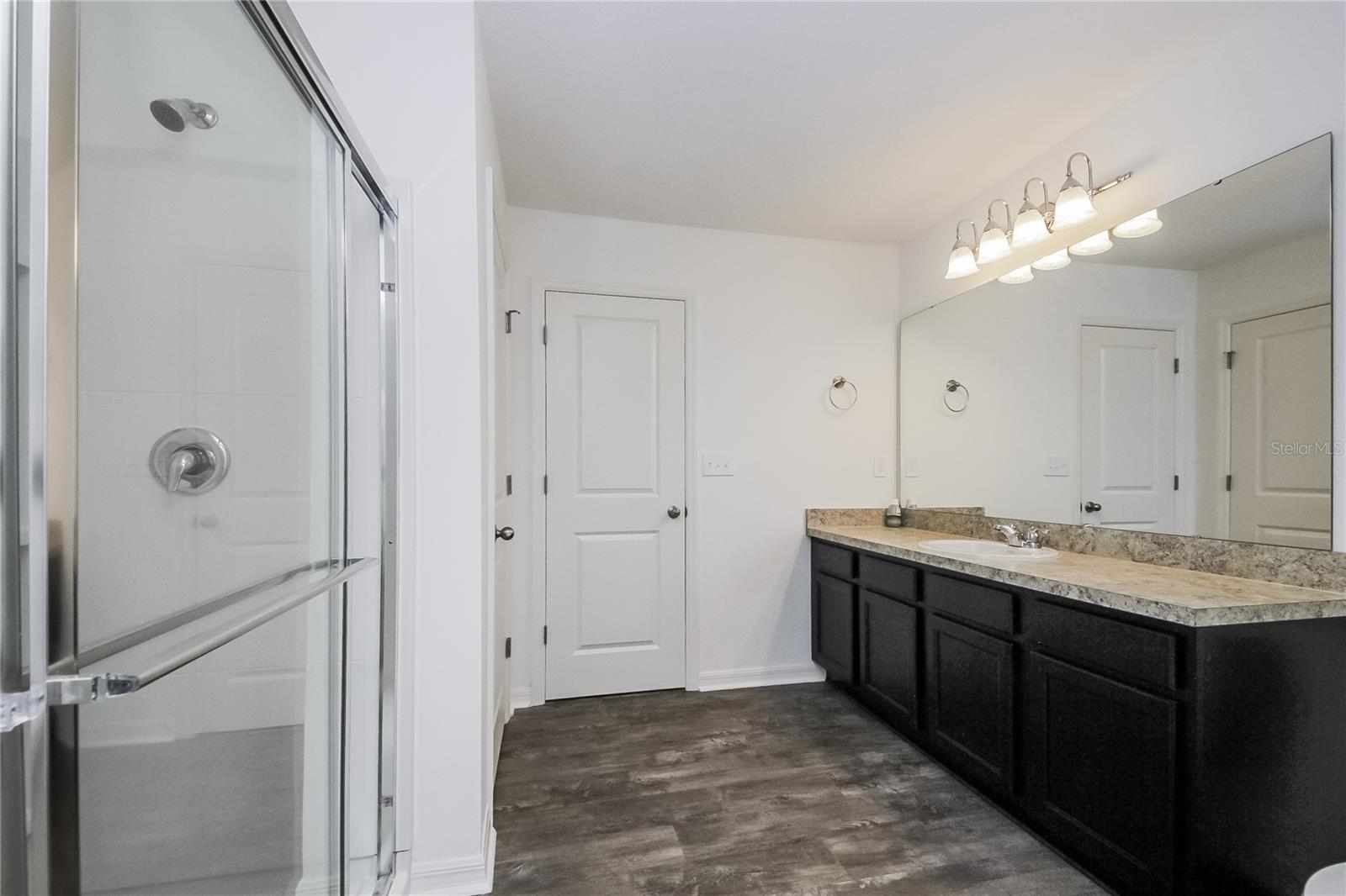 HIDDEN LAKE PRESERVE - Residential Lease