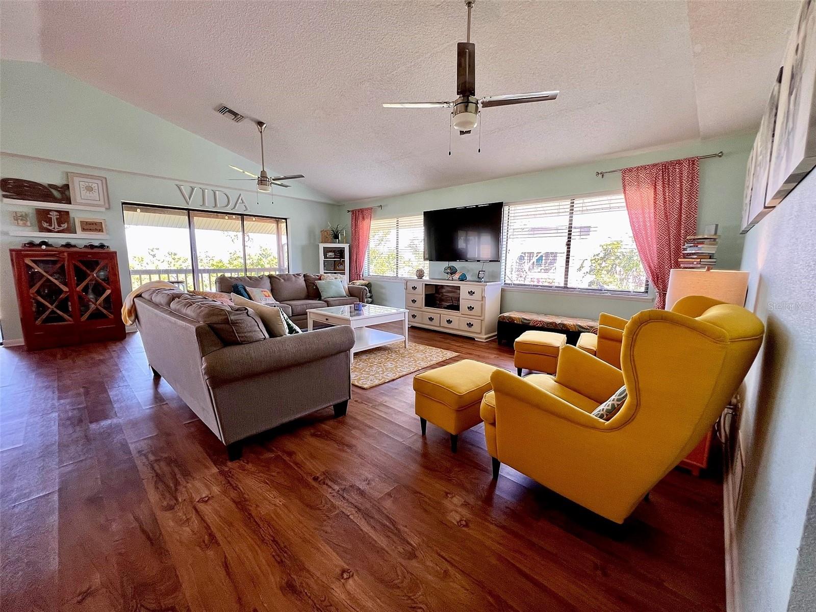 GASPERS HIDEWAY - Residential Lease