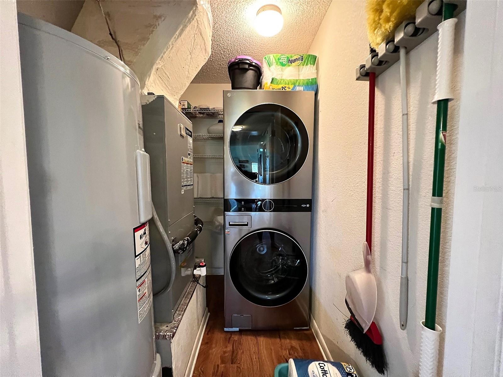 GASPERS HIDEWAY - Residential Lease