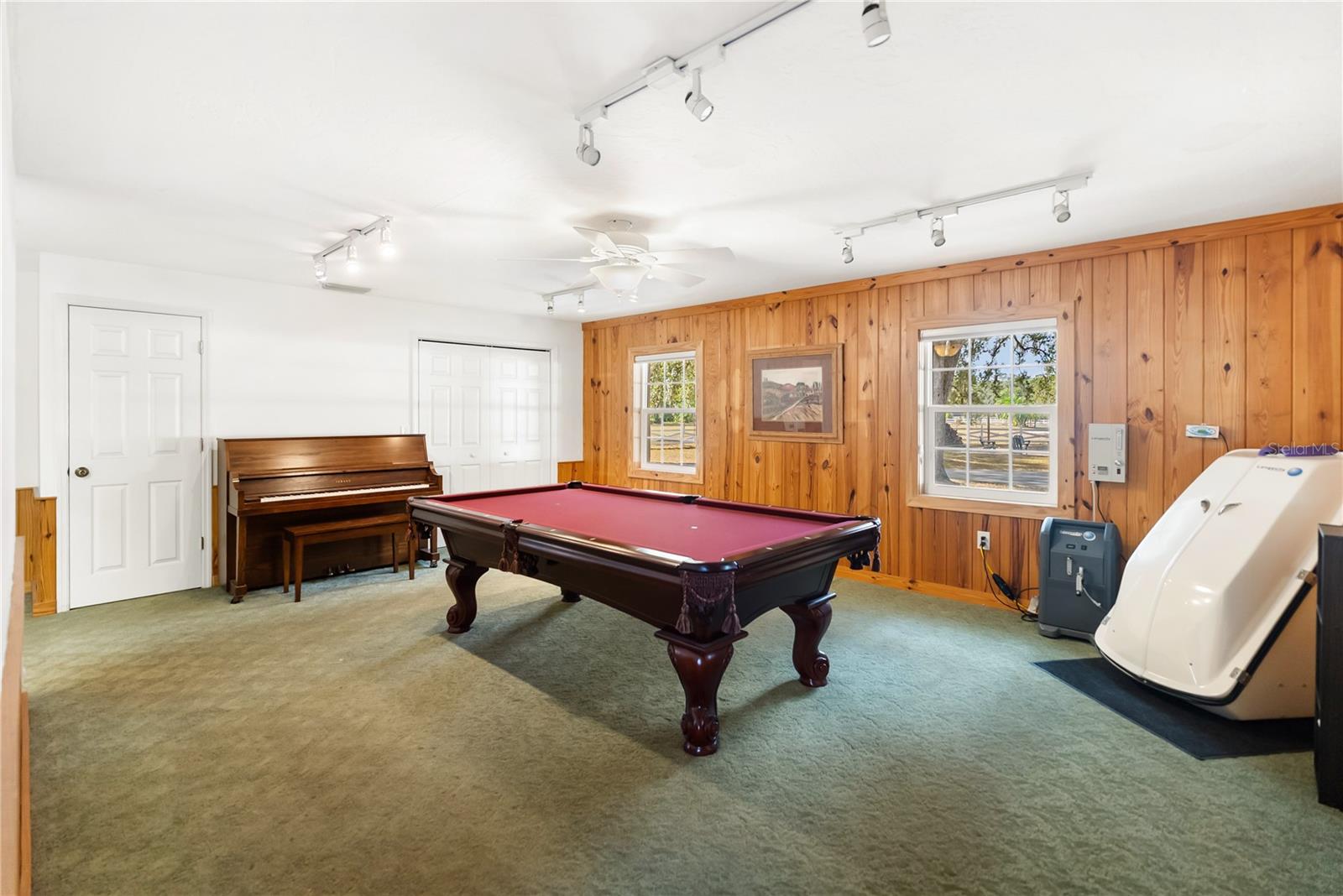 FOX CREEK ACRES - Residential