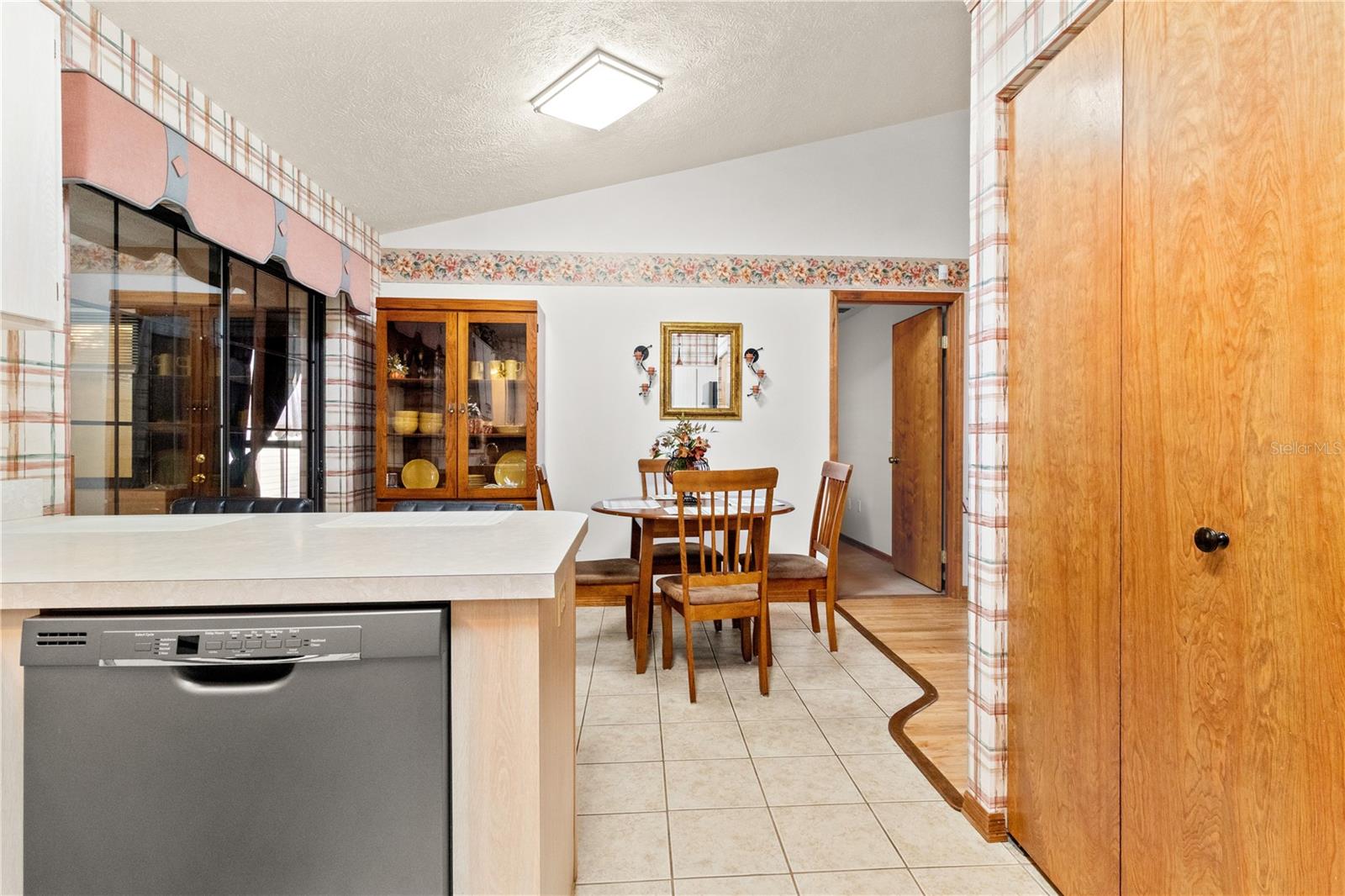 BELLEVIEW RIDGE ESTATE - Residential