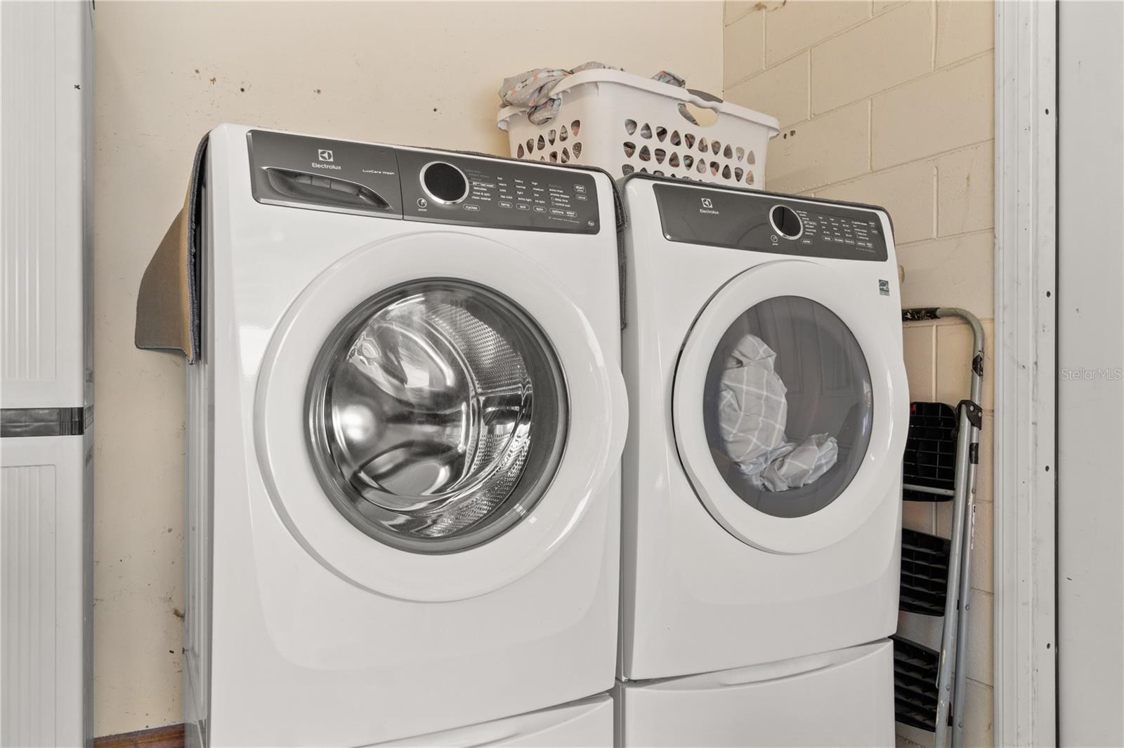 BELLEVIEW RIDGE ESTATE - Residential