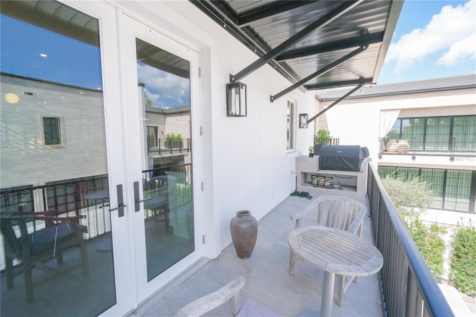 MORSE & PENNSYLVANIA TWNHMS - Residential