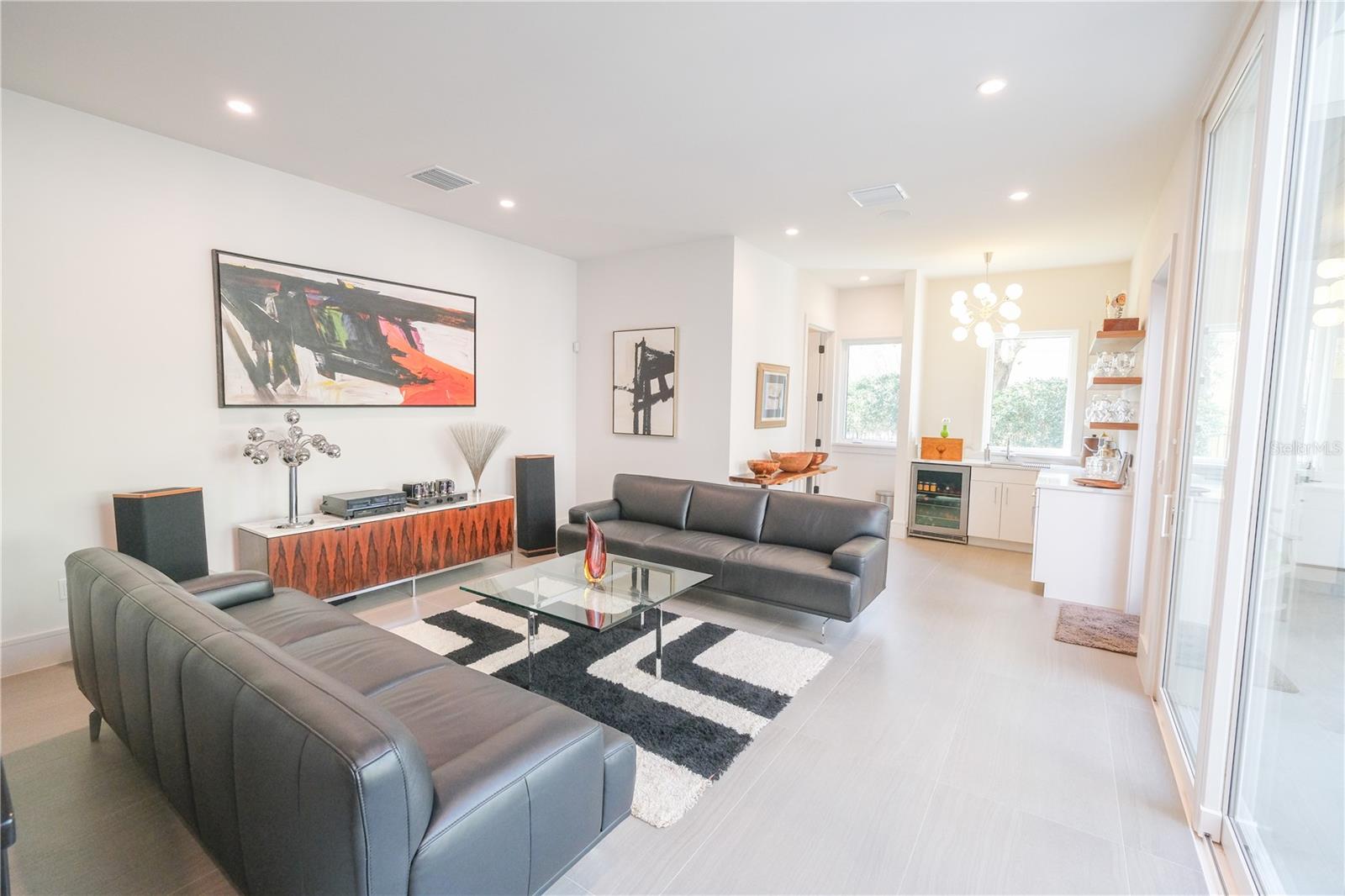 MORSE & PENNSYLVANIA TWNHMS - Residential