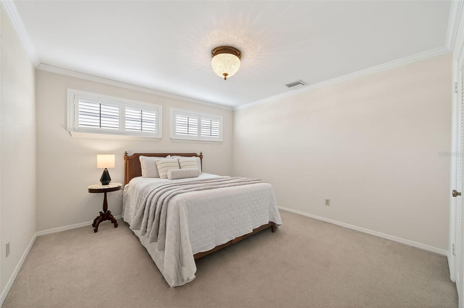 COUNTRY CLUB TWNHS WEST CONDO 02 - Residential