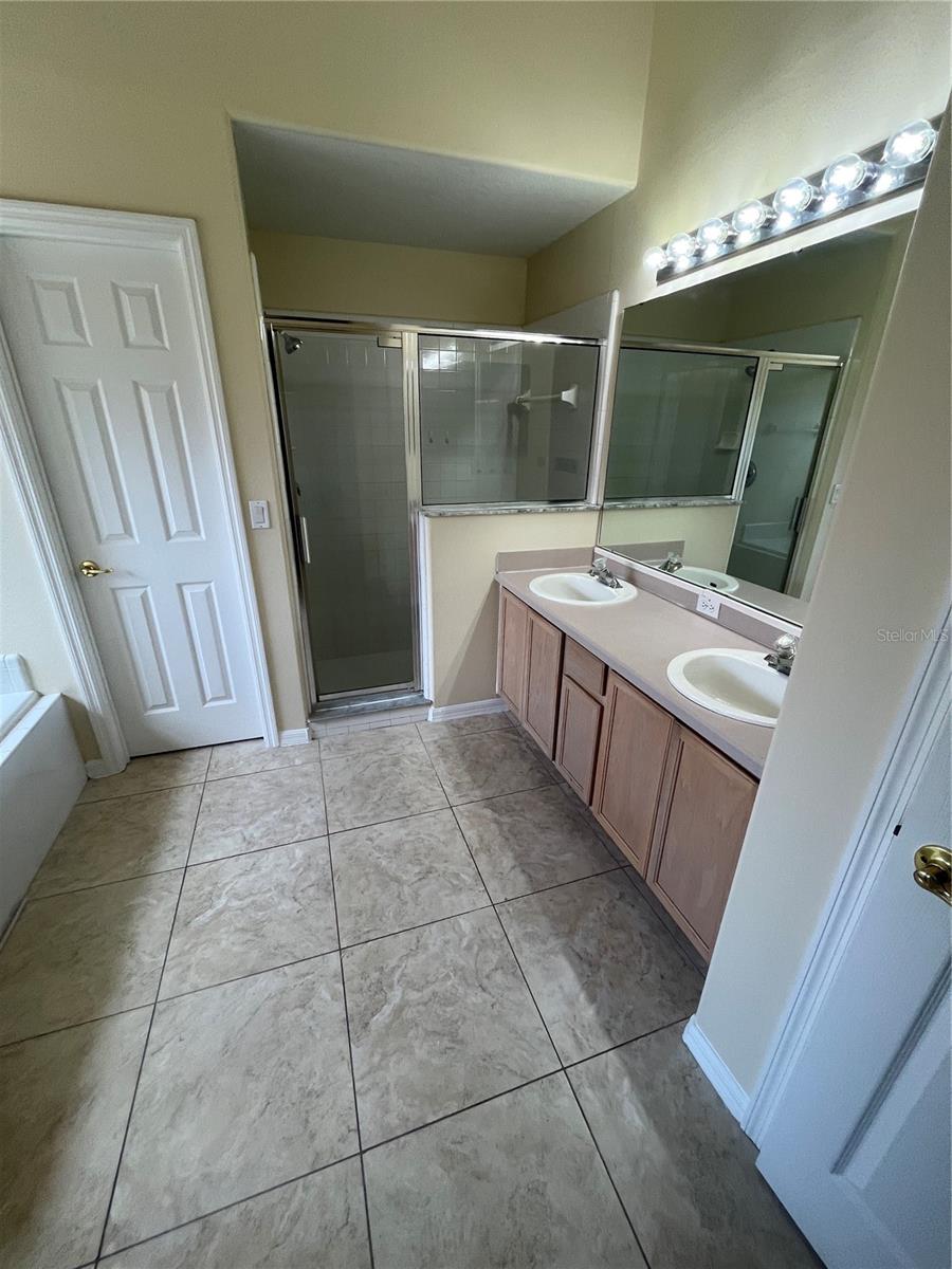 GREATER GROVES PH 04 - Residential Lease