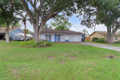 A home in LAKELAND