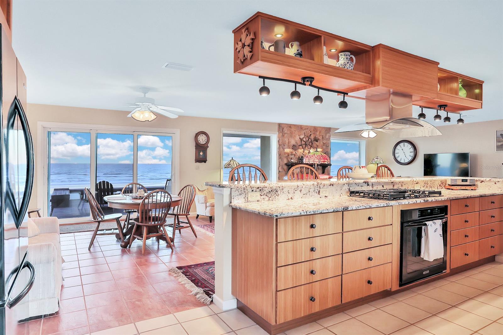 Emerald Isle Unit 01 - Residential