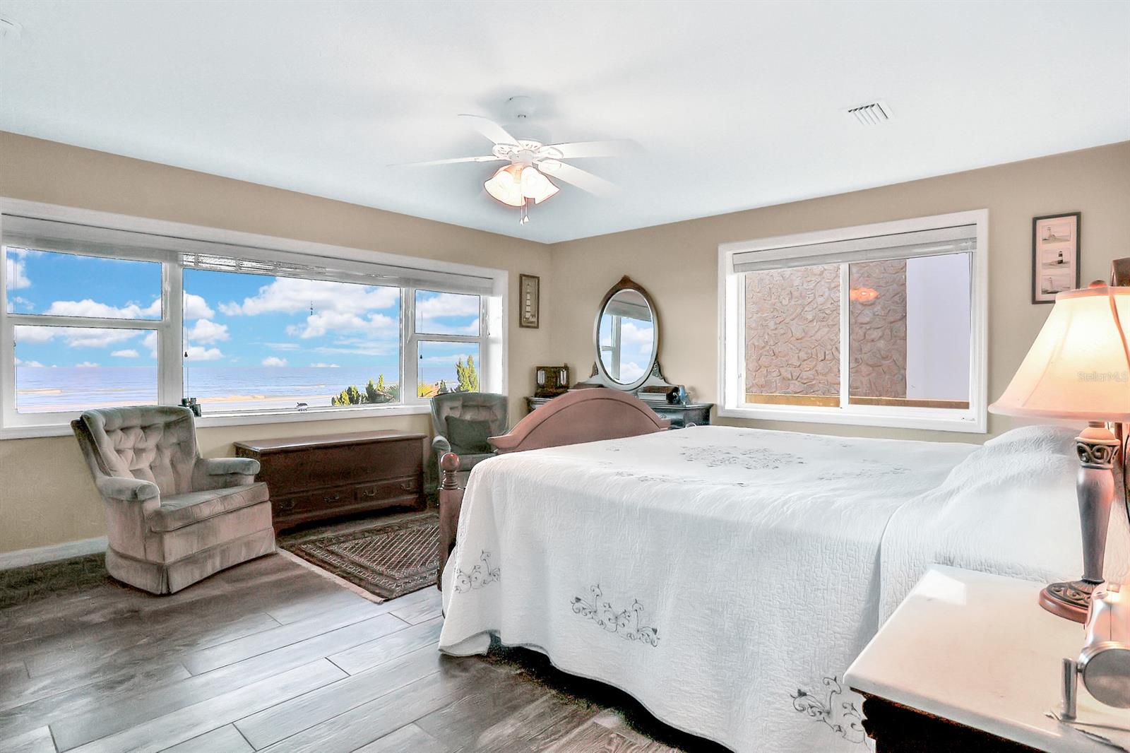 Emerald Isle Unit 01 - Residential