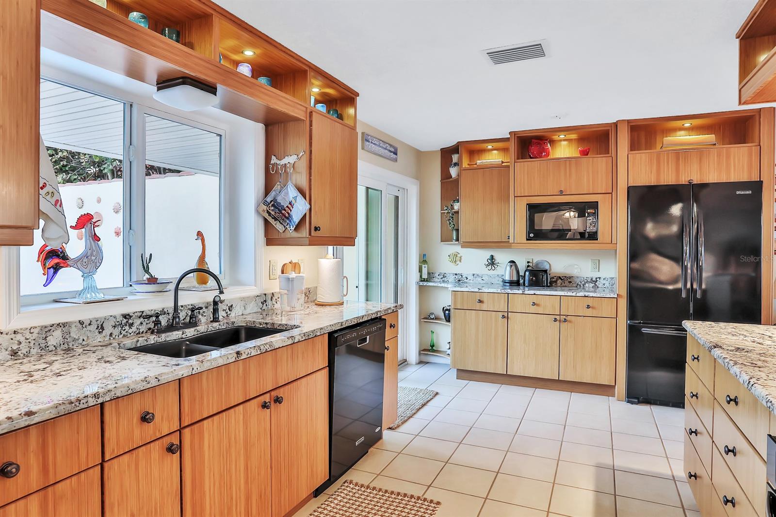 Emerald Isle Unit 01 - Residential