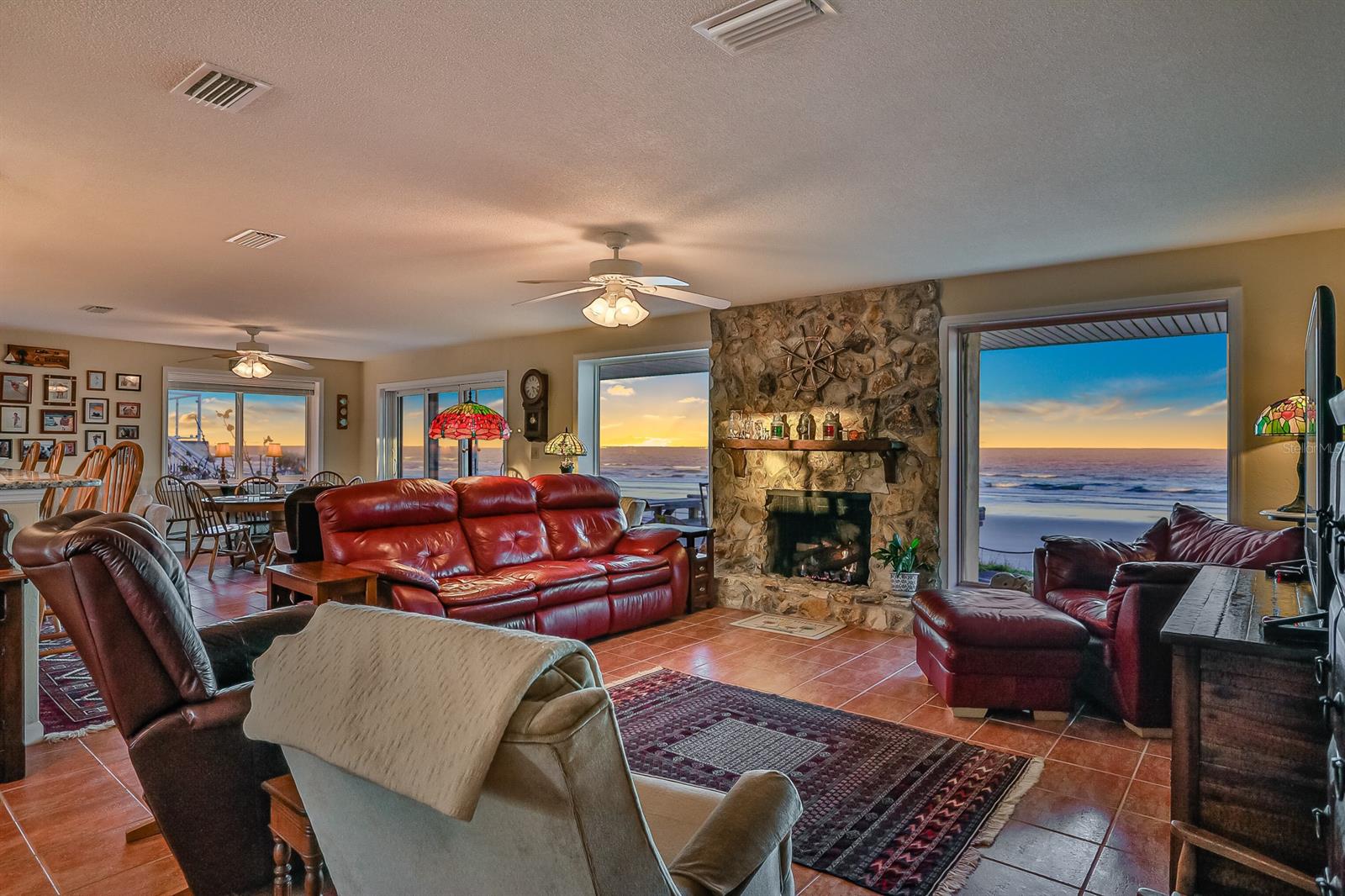 Emerald Isle Unit 01 - Residential