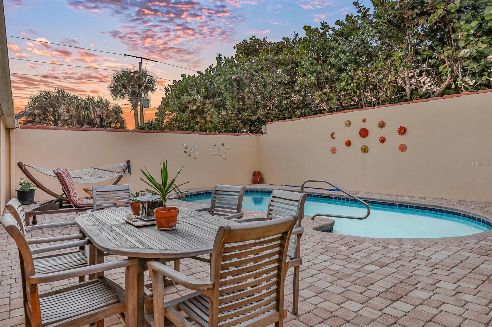 Emerald Isle Unit 01 - Residential