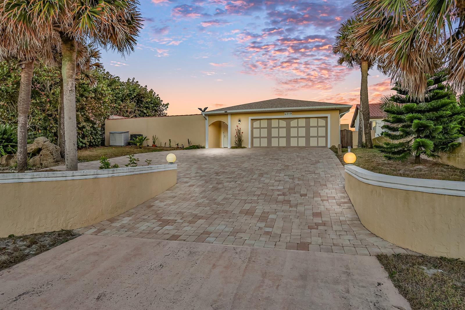 Emerald Isle Unit 01 - Residential