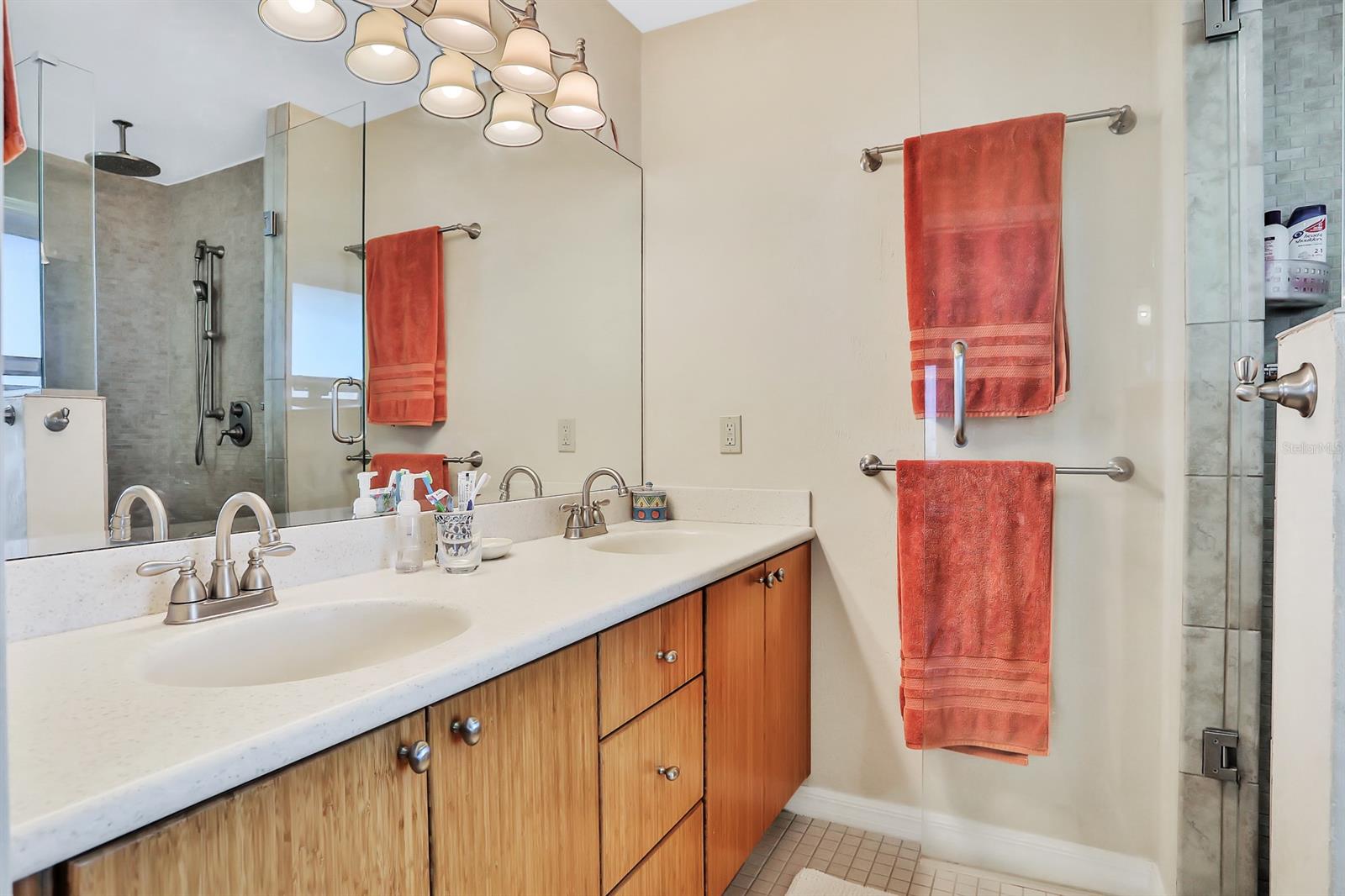 Emerald Isle Unit 01 - Residential