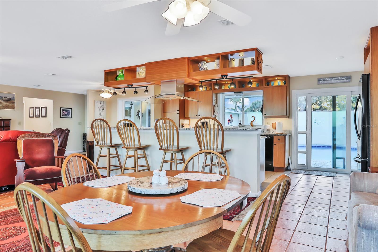 Emerald Isle Unit 01 - Residential