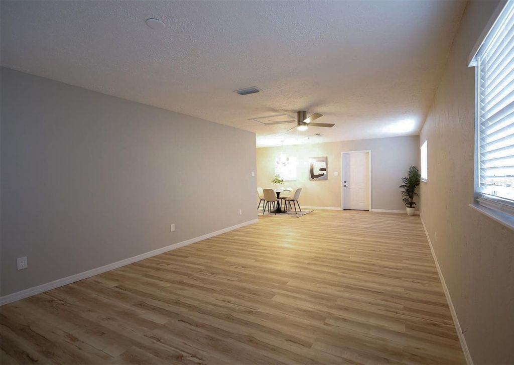 Photo of 3806 W Wallace Avenue, Tampa, FL 33611 (MLS # TB8482797)