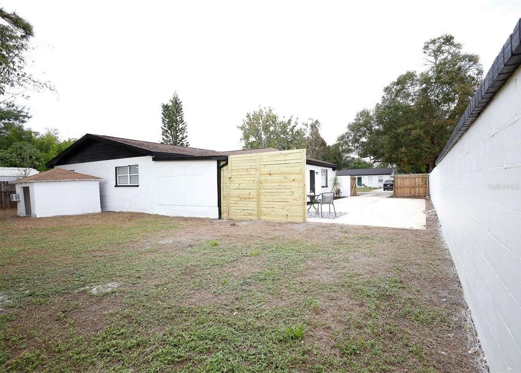 Photo of 3806 W Wallace Avenue, Tampa, FL 33611 (MLS # TB8482797)