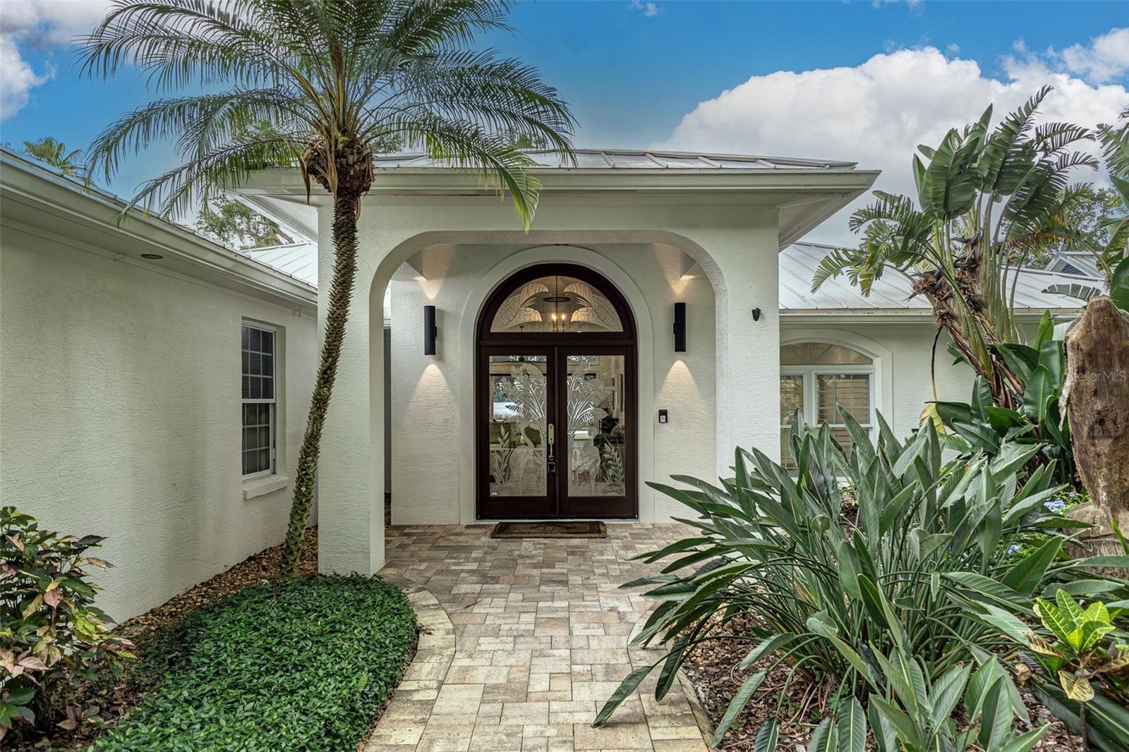 739 SWANN DRIVE