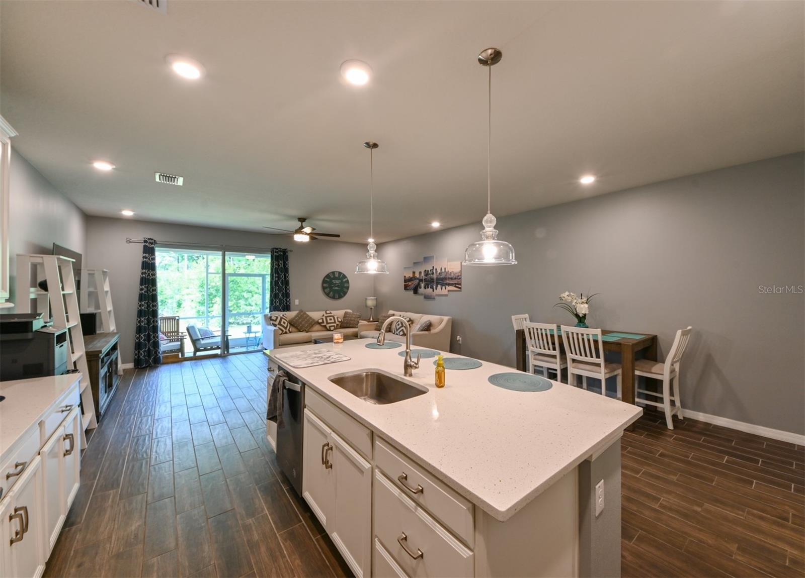 2876 GRAND KEMERTON PLACE