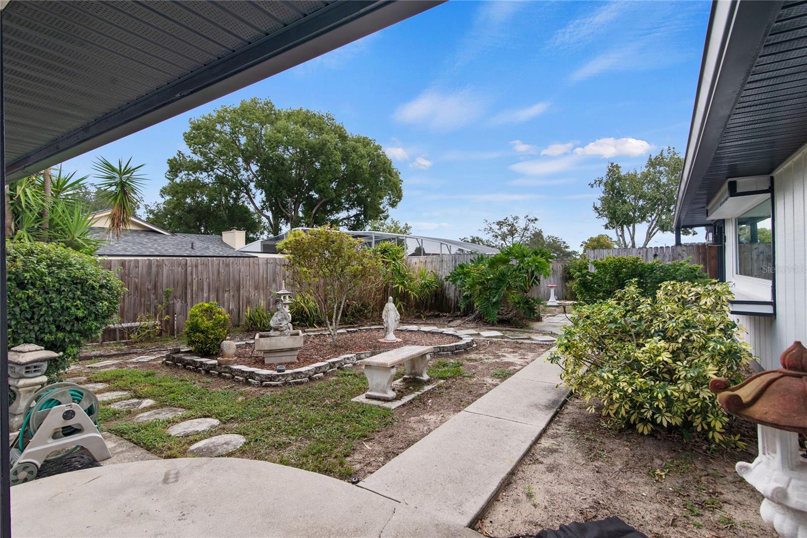 GROVE ESTATES - Residential