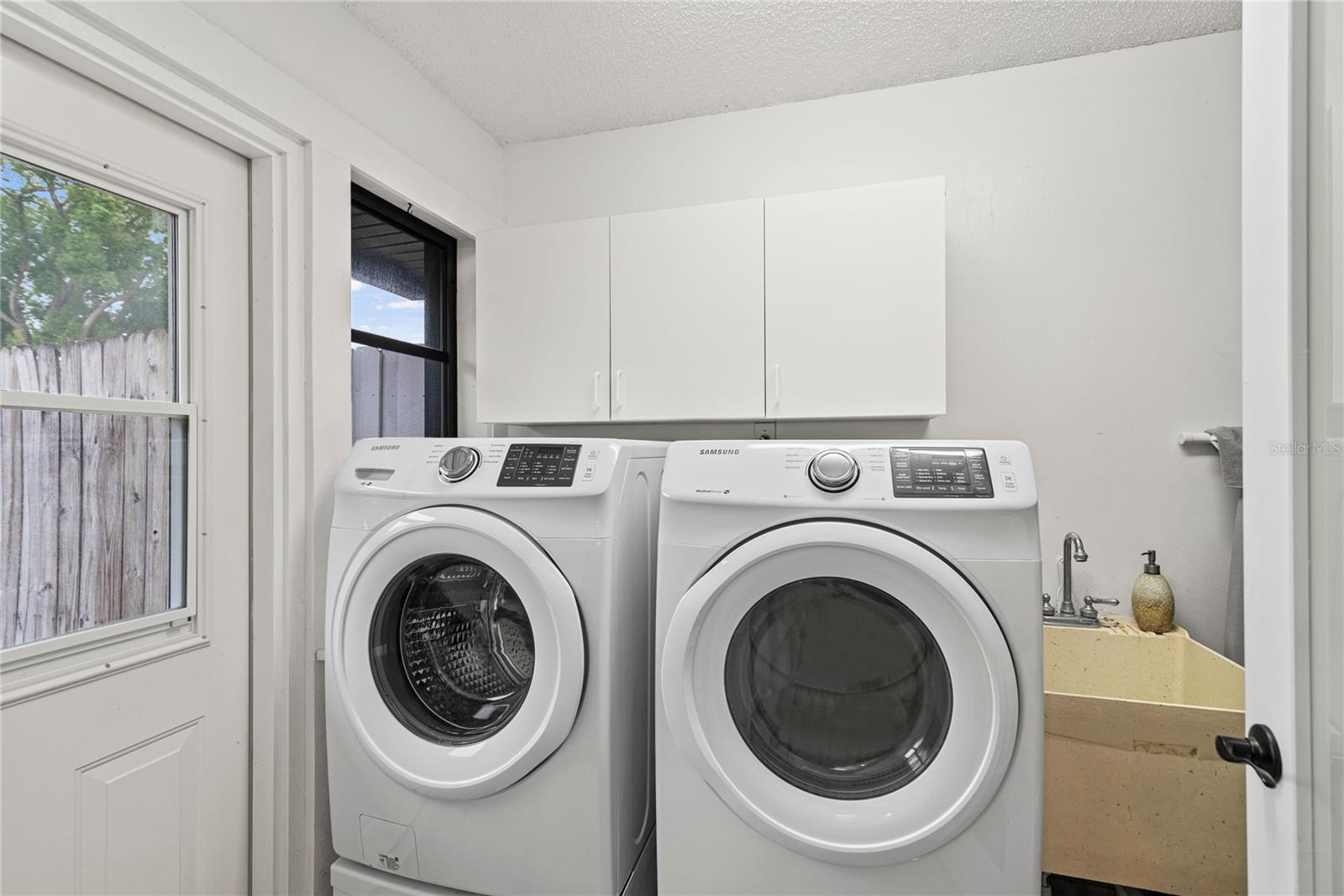 GROVE ESTATES - Residential