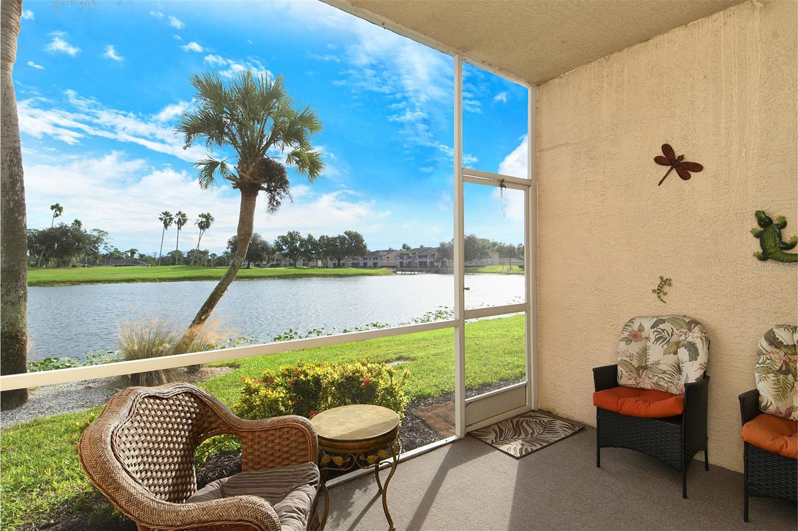 HERITAGE OAKS GOLF & COUNTRY CLUB - Residential