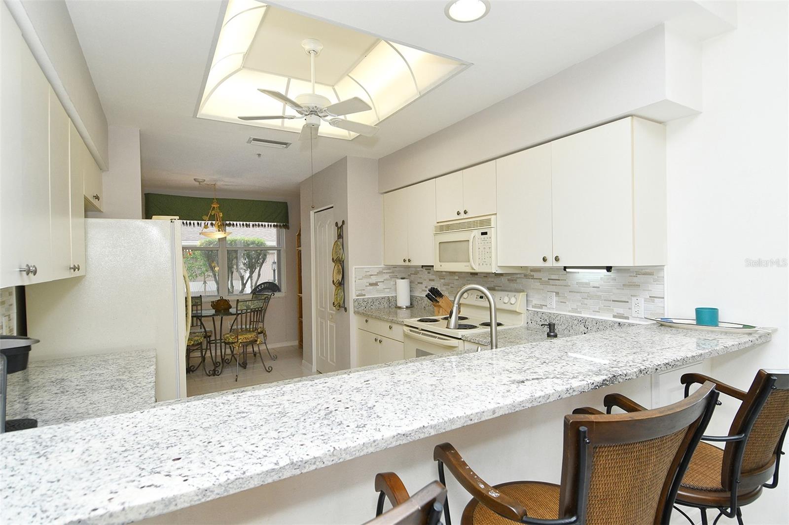 HERITAGE OAKS GOLF & COUNTRY CLUB - Residential