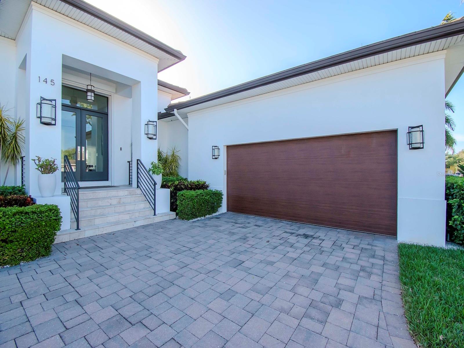 SNELL ISLE SHORES - Residential