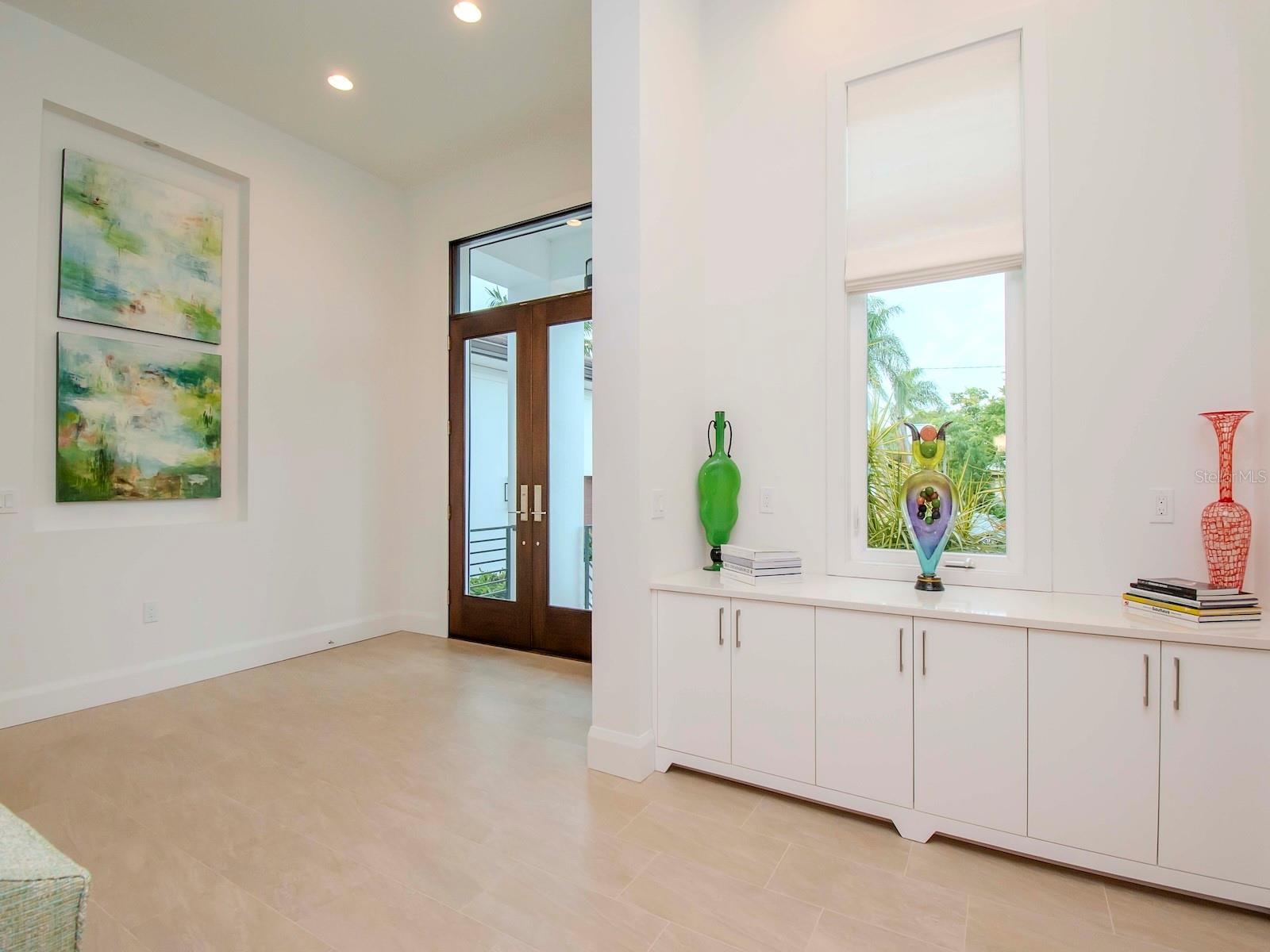 SNELL ISLE SHORES - Residential