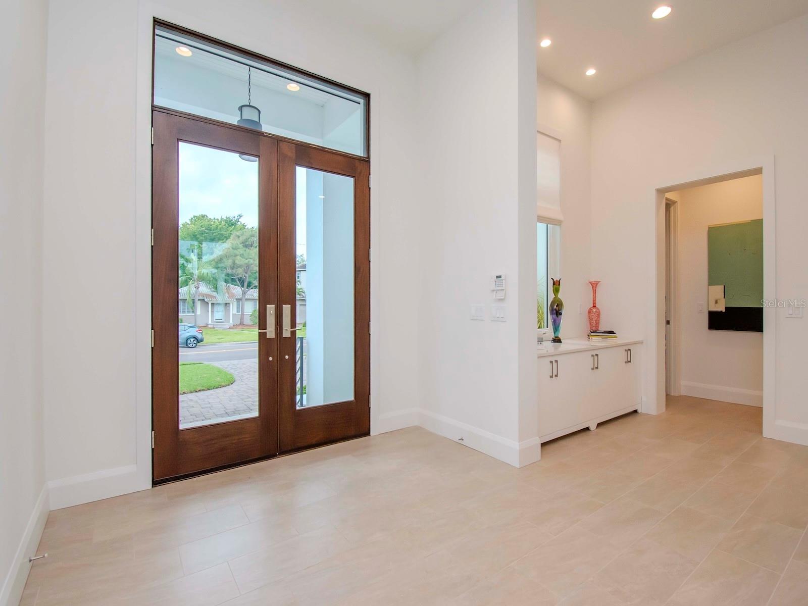 SNELL ISLE SHORES - Residential