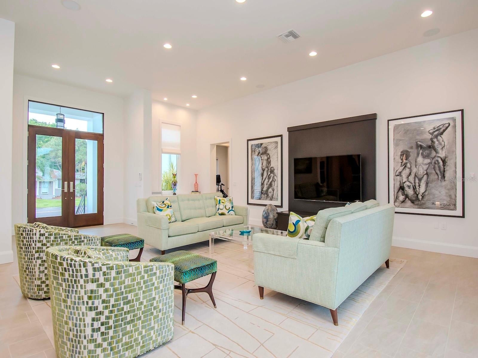 SNELL ISLE SHORES - Residential