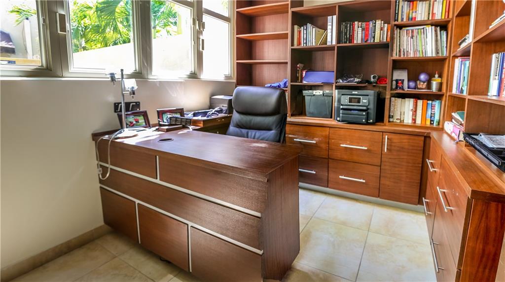 DORADO BEACH EAST - Residential