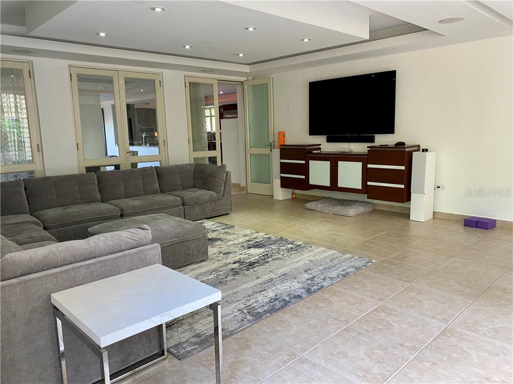 DORADO BEACH EAST - Residential