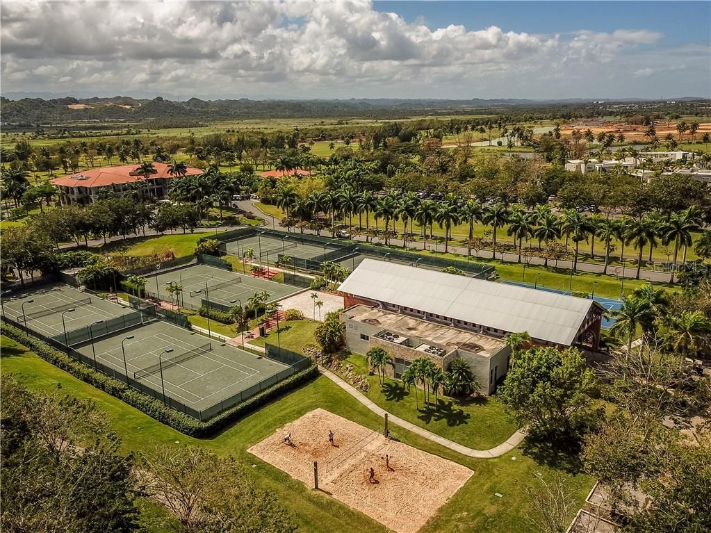 DORADO BEACH EAST - Residential