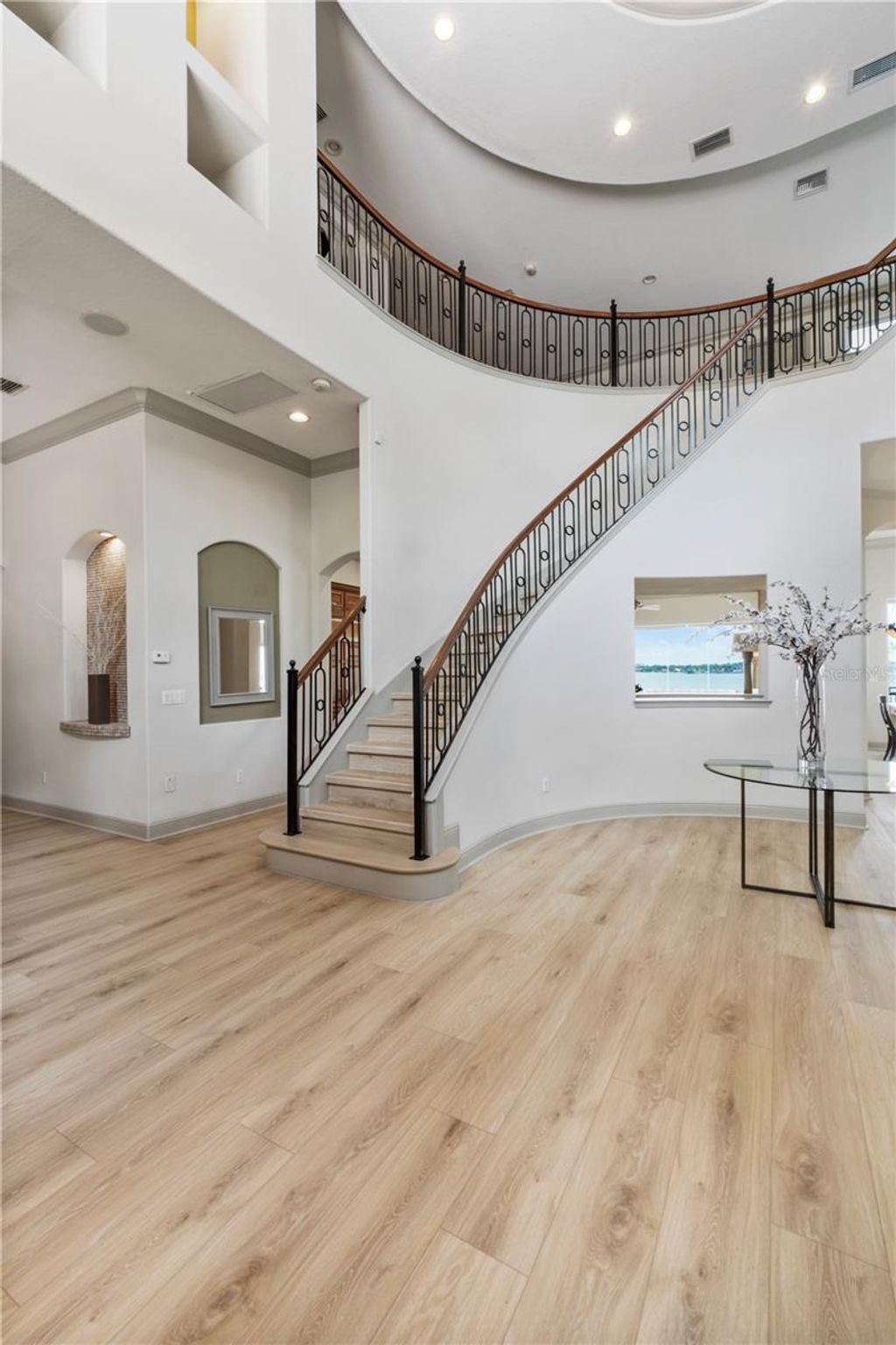 Photo of 7926 Versilia Drive, Orlando, FL 32836 (MLS # O6410270)